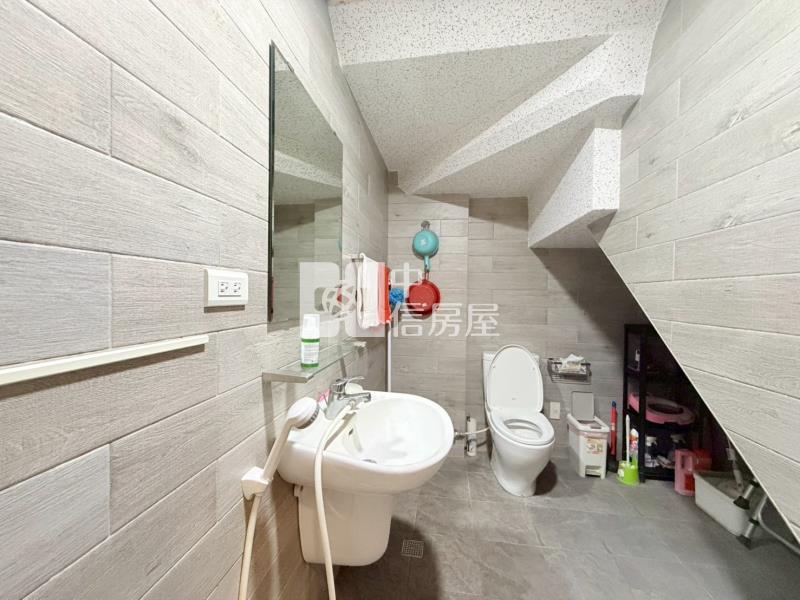 志航國小店面房屋室內格局與周邊環境