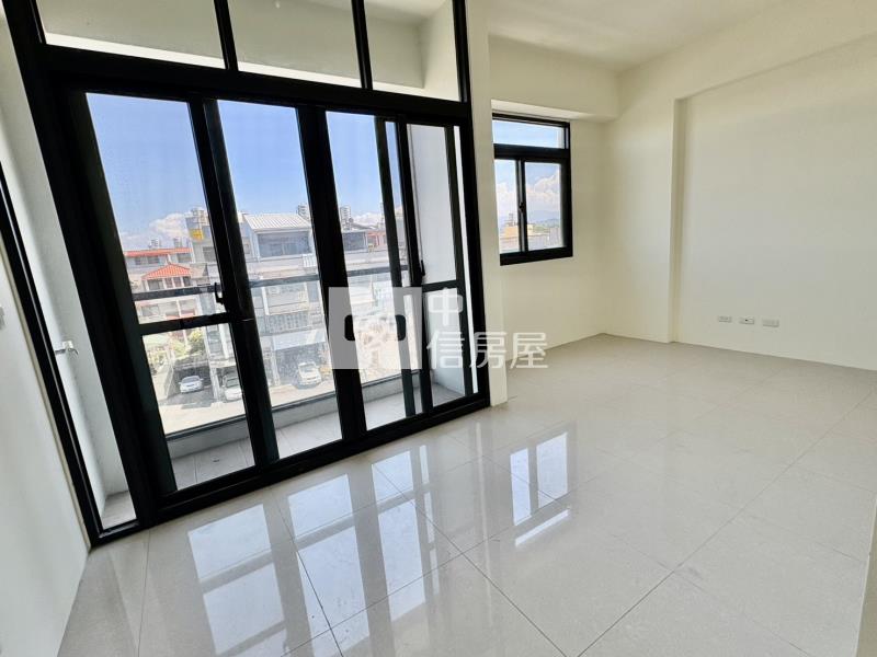 近南崗工業區全新電梯住店房屋室內格局與周邊環境