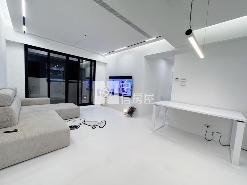 桃園藝文特區精裝3改2房房屋室內格局與周邊環境