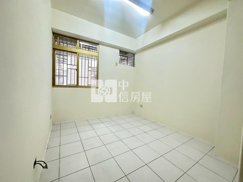 大業國中美3房房屋室內格局與周邊環境