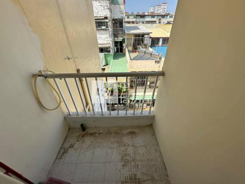 捷運前鎮高中站5樓美寓房屋室內格局與周邊環境