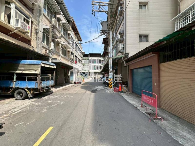 捷運前鎮高中站5樓美寓房屋室內格局與周邊環境