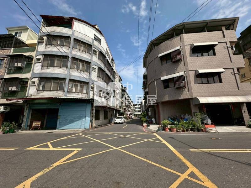 捷運前鎮高中站5樓美寓房屋室內格局與周邊環境