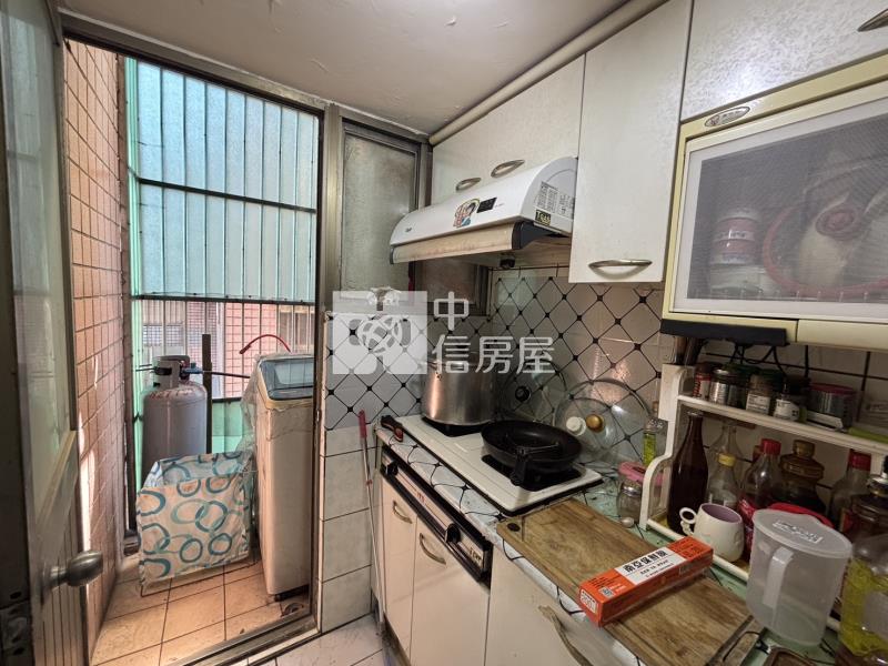 幼獅交流道邊間兩房車房屋室內格局與周邊環境