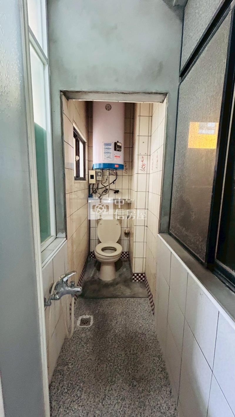 B1-69學區三角窗店住房屋室內格局與周邊環境