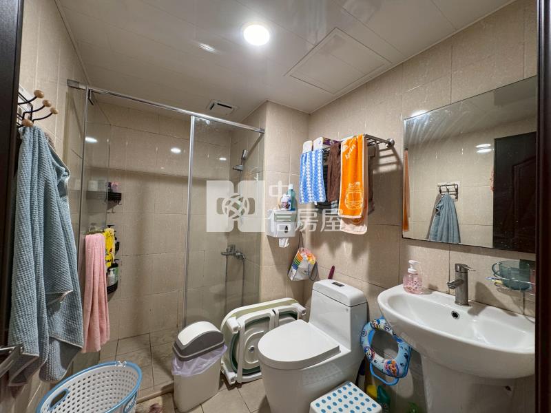 鴻築微風美3房車房屋室內格局與周邊環境