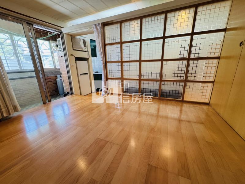 中原商圈電梯大套房+機車位房屋室內格局與周邊環境