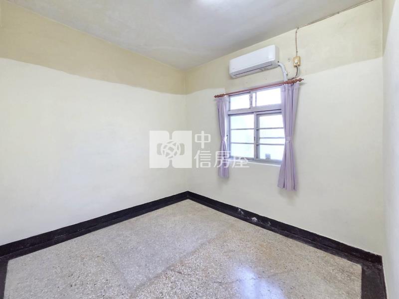 鹽埕路商圈正路面店住透天房屋室內格局與周邊環境