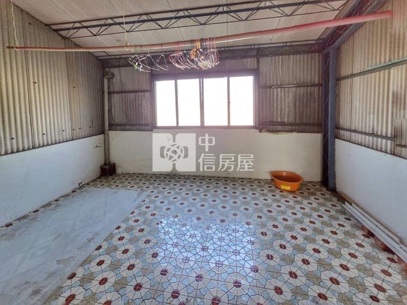 鹽埕路商圈正路面店住透天房屋室內格局與周邊環境