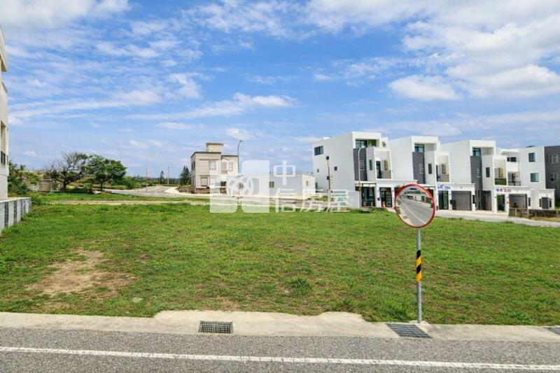 山水前後路方正美地房屋室內格局與周邊環境