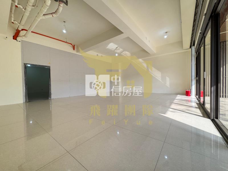 龍潭台積電旁｜金溪特區｜全新大面寬店面房屋室內格局與周邊環境