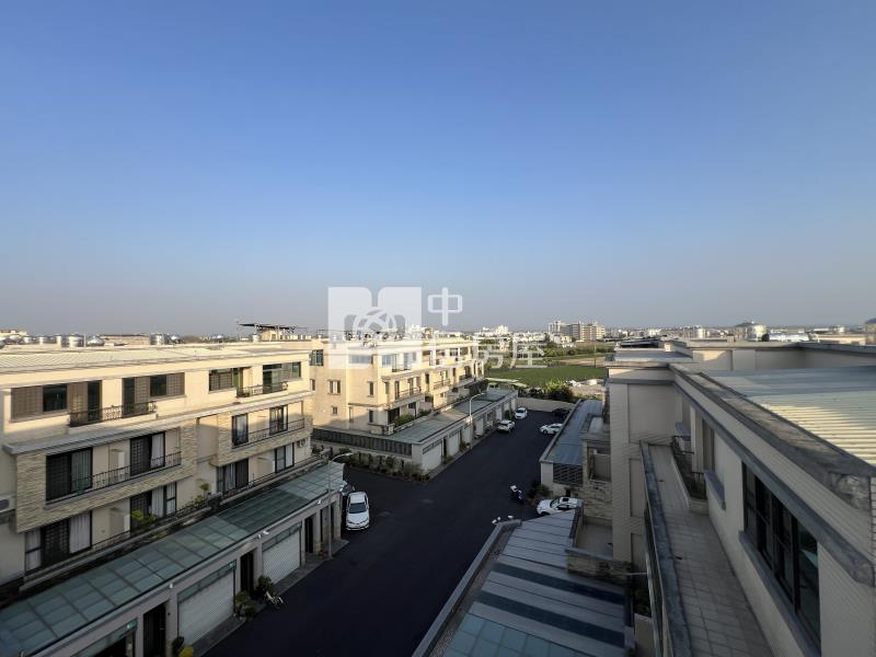 新市大營臨省道超大電梯店面房屋室內格局與周邊環境