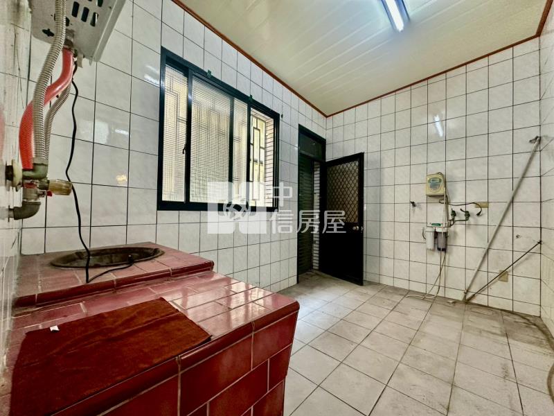 專任-苗栗市華清透天房屋室內格局與周邊環境