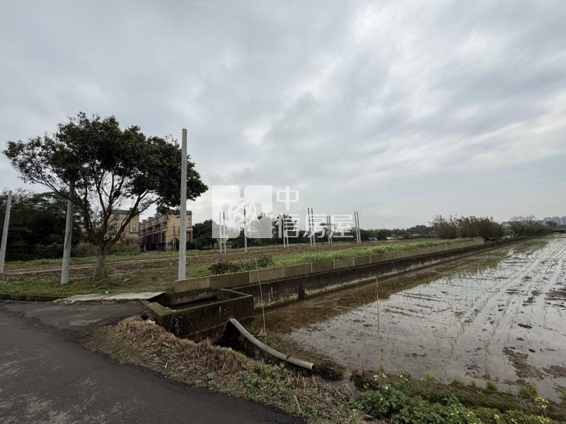 1J35 198萬起入主開心小農房屋室內格局與周邊環境