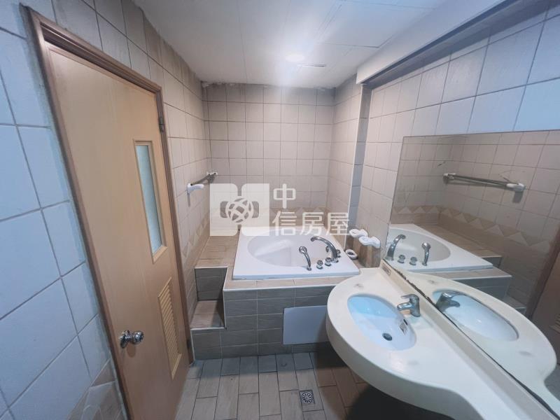 近平鎮車站雙車位超美別墅房屋室內格局與周邊環境