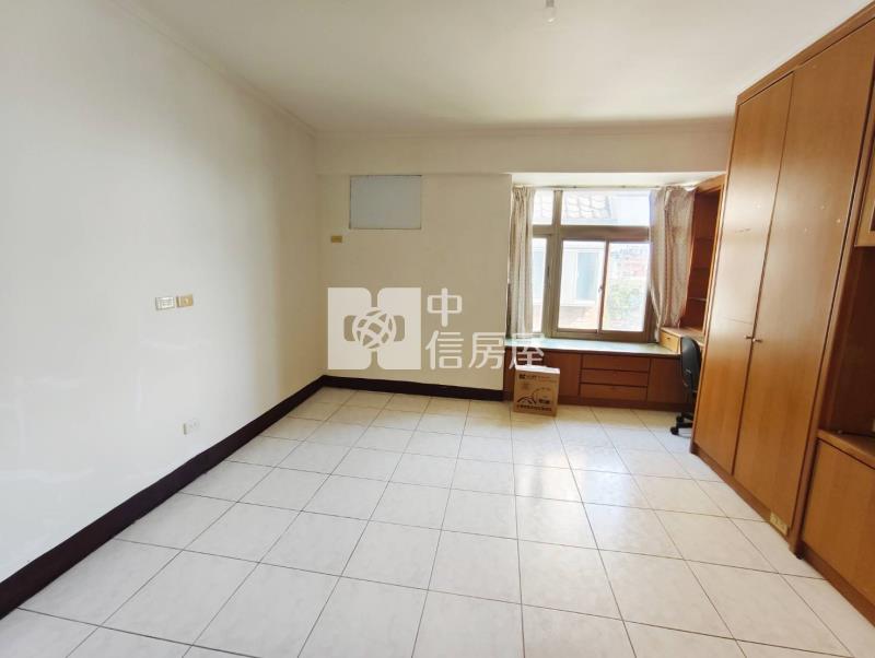 過嶺好市多邊間花園美別墅房屋室內格局與周邊環境