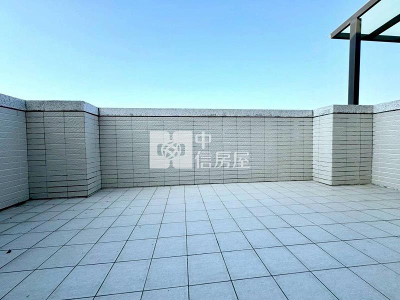 大雅路尾番路才3年屋齡店墅房屋室內格局與周邊環境