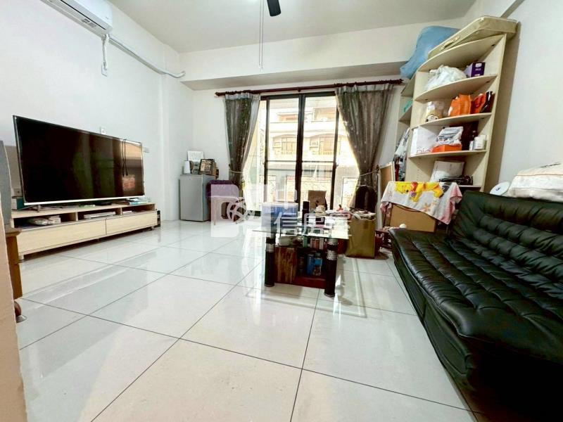 大雅路尾番路才3年屋齡店墅房屋室內格局與周邊環境