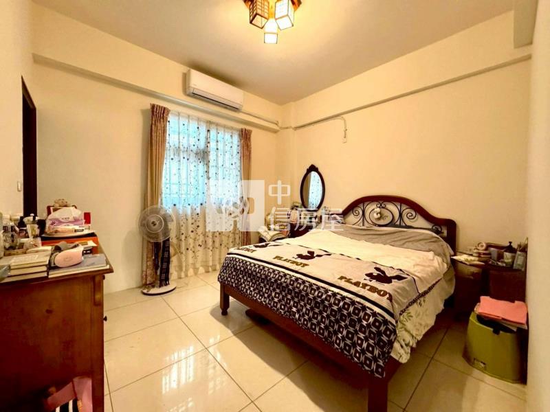 大雅路尾番路才3年屋齡店墅房屋室內格局與周邊環境