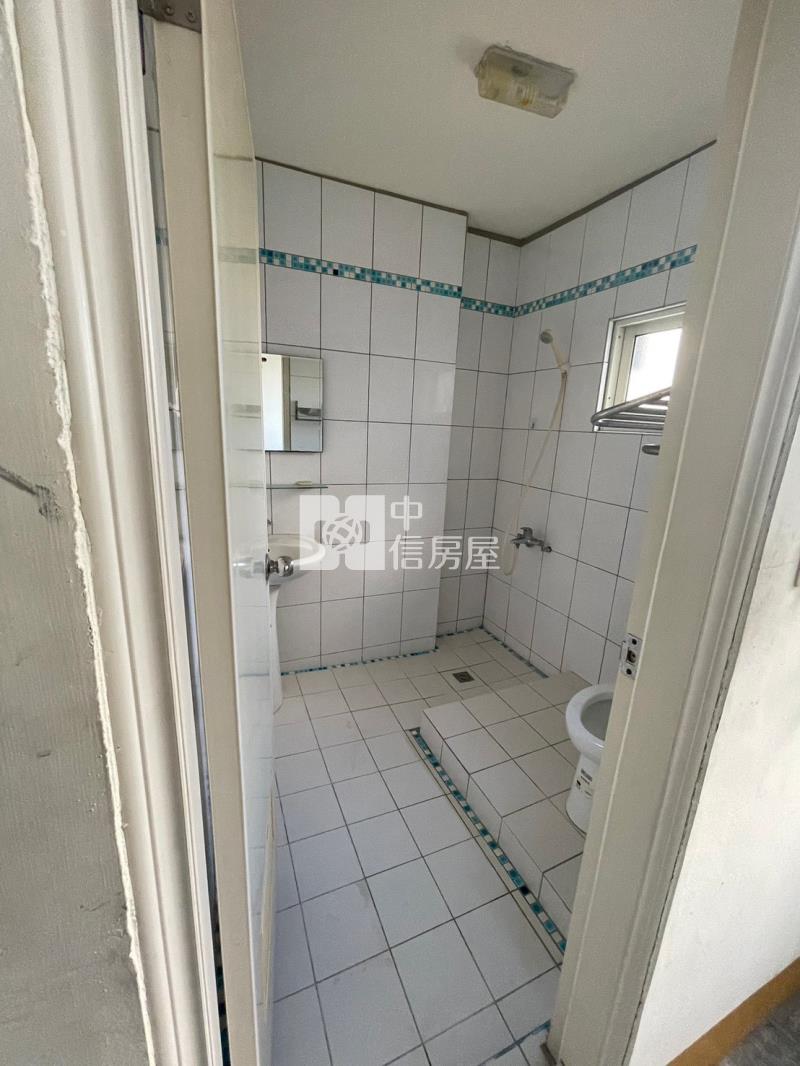 中正路黃金店住房屋室內格局與周邊環境