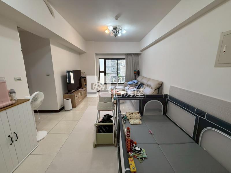 南勢重劃區採光極佳邊間美2房房屋室內格局與周邊環境