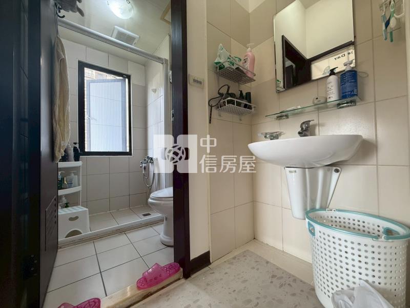 南勢重劃區採光極佳邊間美2房房屋室內格局與周邊環境