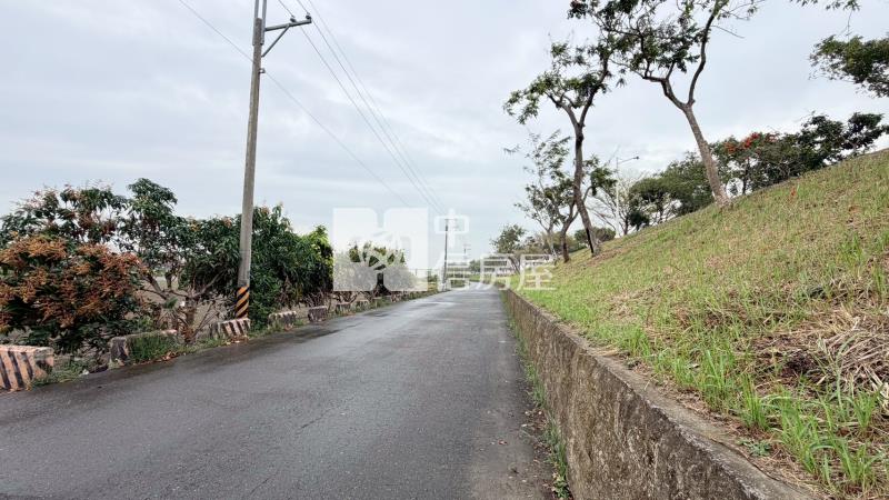 仁德二行段都內農地房屋室內格局與周邊環境