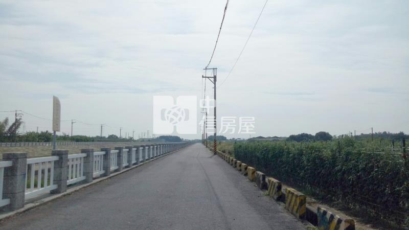 歸仁近高鐵大面寬438美農地房屋室內格局與周邊環境