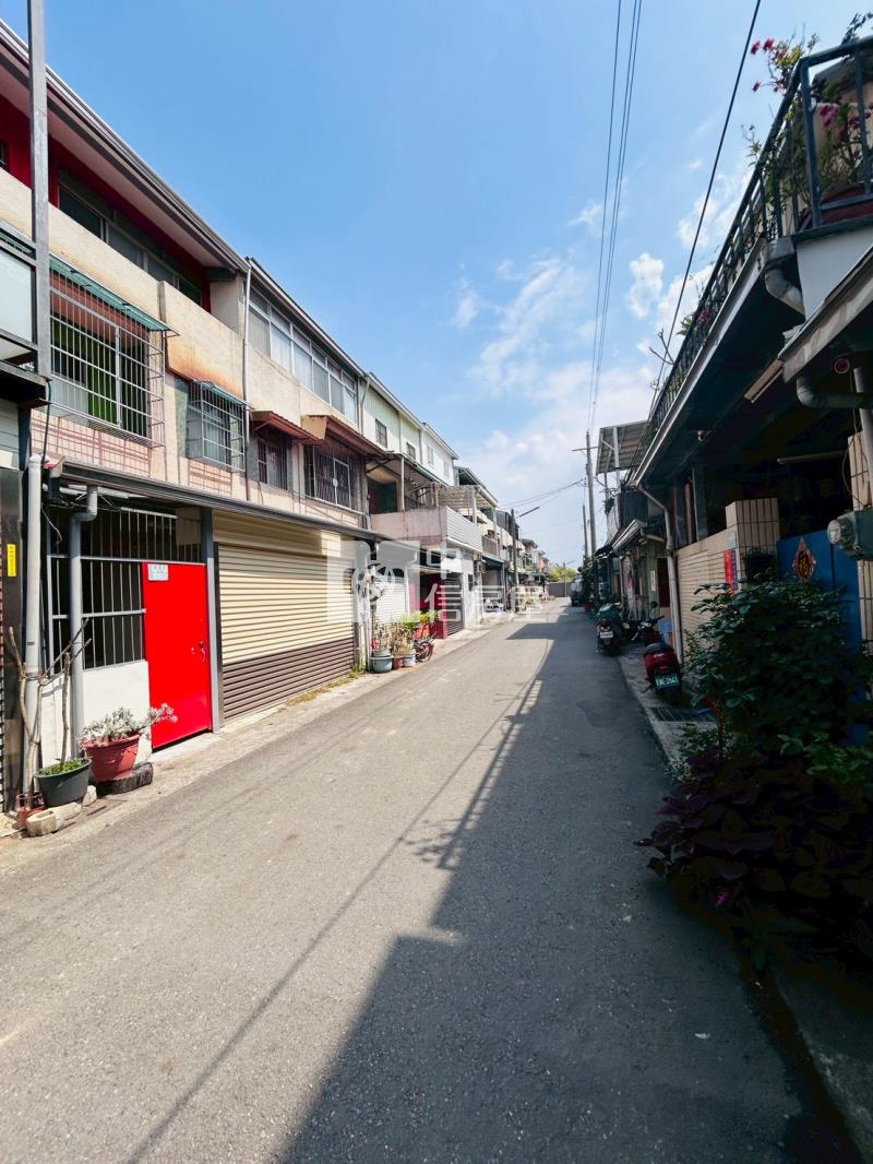 民雄近忠孝路別墅房屋室內格局與周邊環境