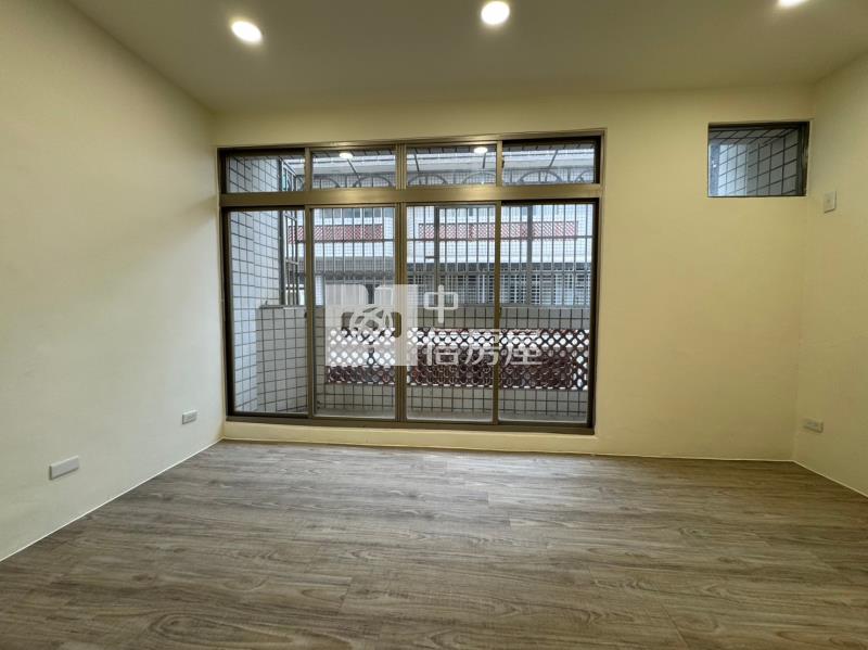 中科矽品旁邊間透天房屋室內格局與周邊環境