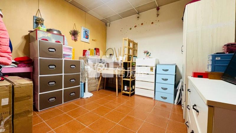 體育園區龍岡國小旁透天(中信卓越團隊)房屋室內格局與周邊環境