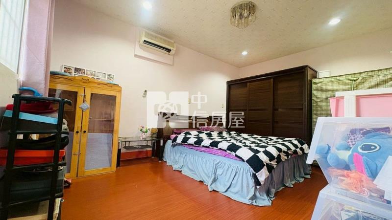 體育園區龍岡國小旁透天(中信卓越團隊)房屋室內格局與周邊環境