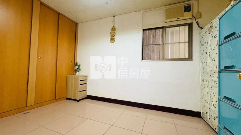 體育園區龍岡國小旁透天(中信卓越團隊)房屋室內格局與周邊環境