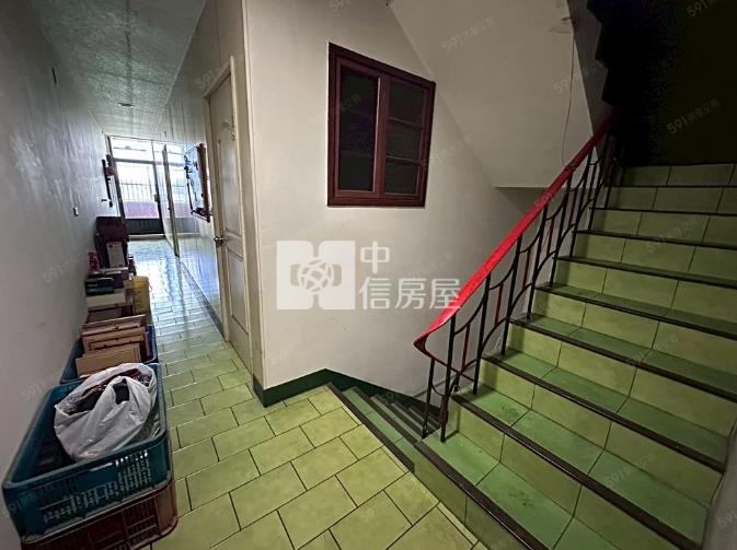 體育園區透天店面房屋室內格局與周邊環境