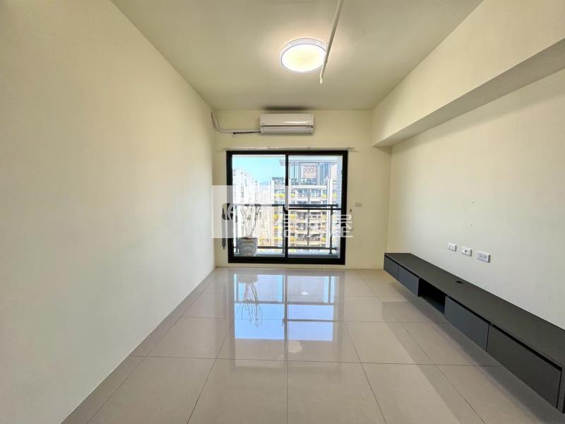 鴻邑璞臻輕裝三房平車房屋室內格局與周邊環境