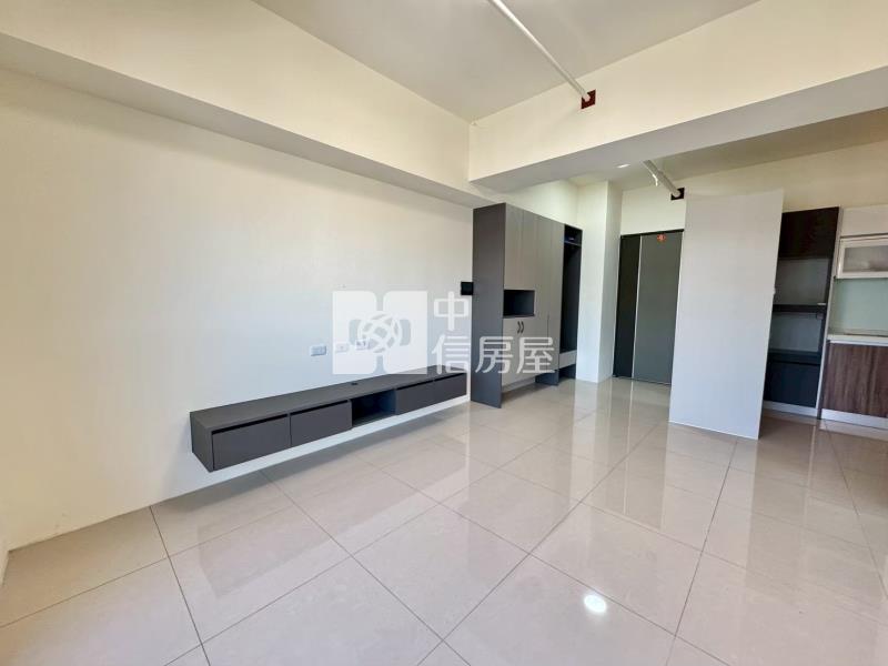 鴻邑璞臻輕裝三房平車房屋室內格局與周邊環境