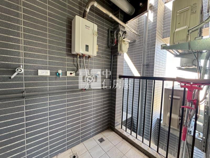 鴻邑璞臻輕裝三房平車房屋室內格局與周邊環境