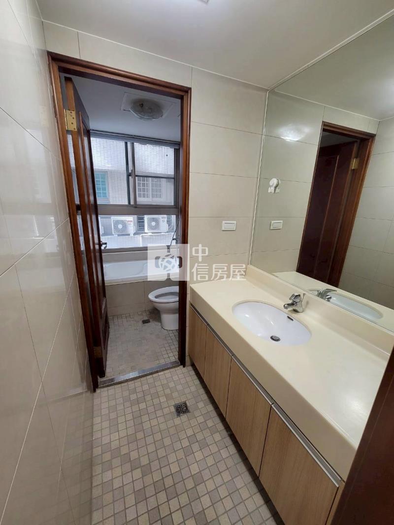 中壢SOGO海華精美裝潢電梯3房房屋室內格局與周邊環境