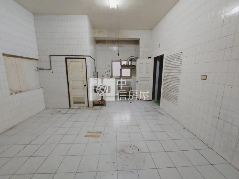 永康大灣商圈大地坪透天房屋室內格局與周邊環境