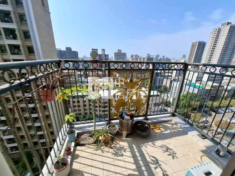 雲品無限視野三房平車房屋室內格局與周邊環境