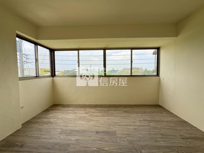 大雅中科邊間車庫別墅房屋室內格局與周邊環境