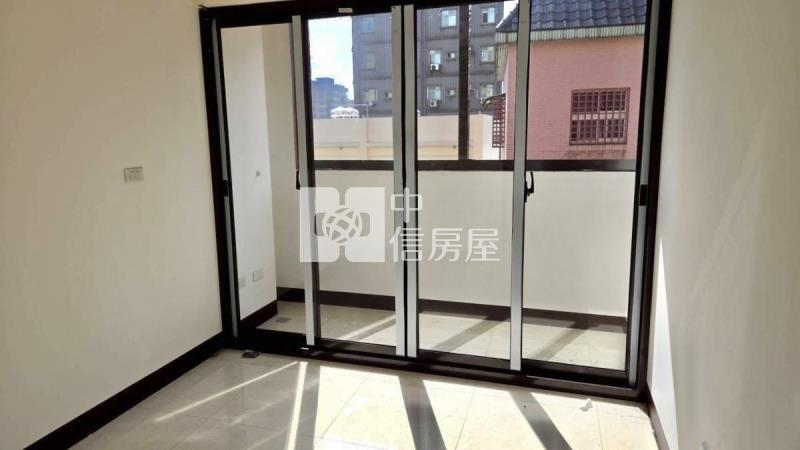 中壢南亞技術學院全新電梯三套房房屋室內格局與周邊環境