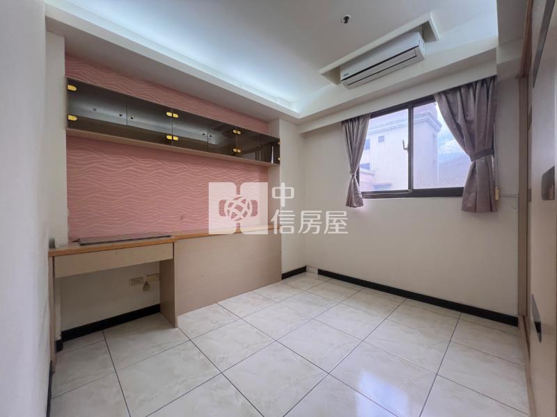 音樂琉璃三房車房屋室內格局與周邊環境