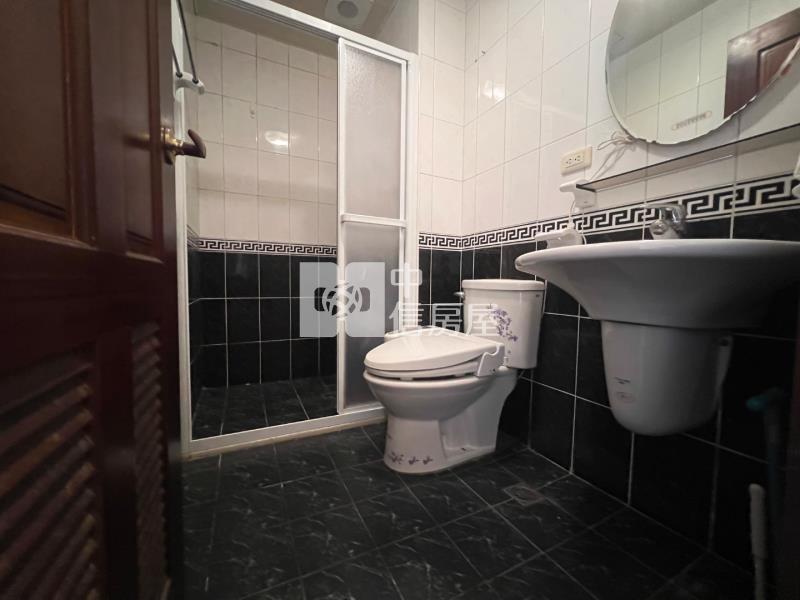 音樂琉璃三房車房屋室內格局與周邊環境