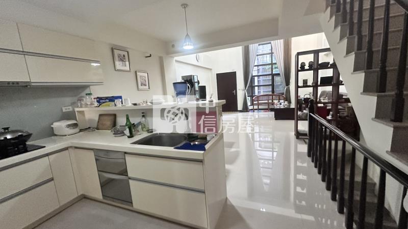 內壢深耕6綠豪宅房屋室內格局與周邊環境