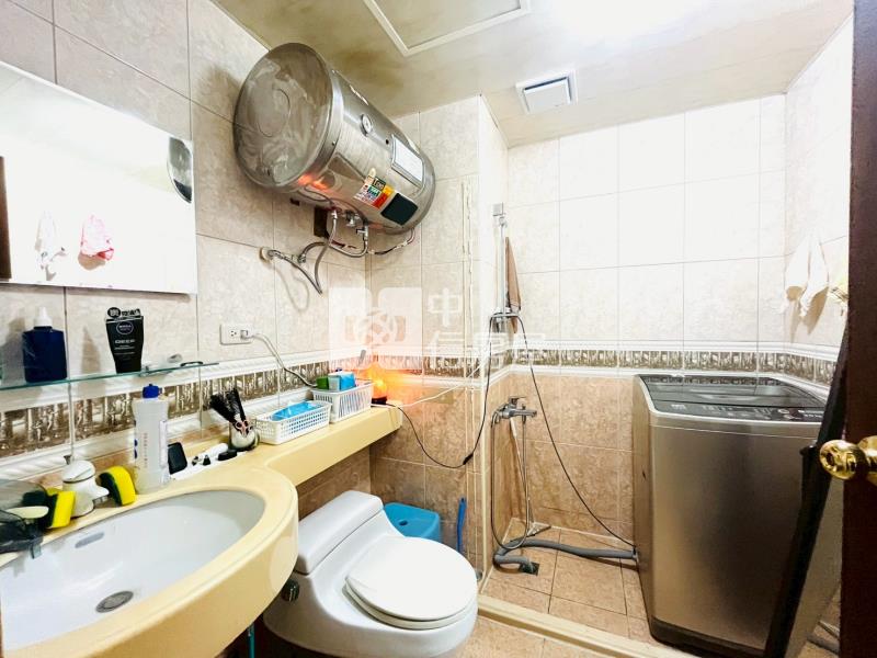 【安家】專任-飛帆國度收租2套房+車位房屋室內格局與周邊環境