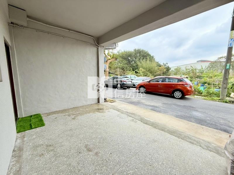 上湖國小.前院停車整新美透天房屋室內格局與周邊環境