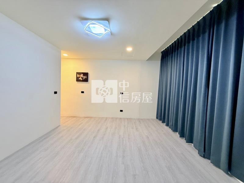 上湖國小.前院停車整新美透天房屋室內格局與周邊環境