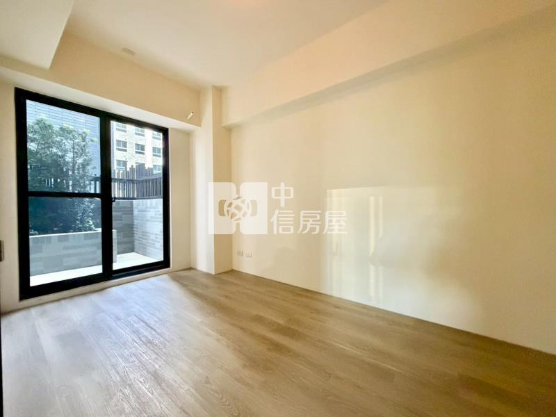 御閑之森三房B1平車露臺戶房屋室內格局與周邊環境