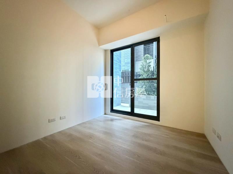 御閑之森三房B1平車露臺戶房屋室內格局與周邊環境